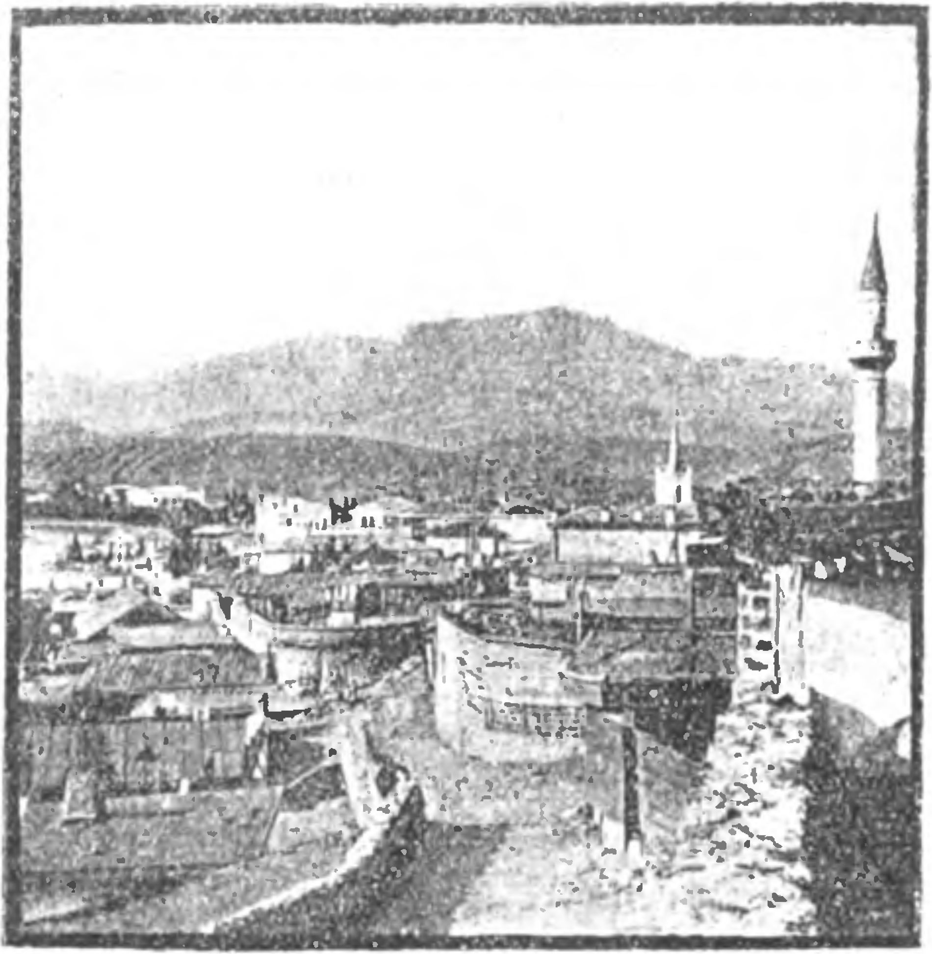 Вид из татарской части города на верхнюю мечеть. Фоном служит г. Демерджи (фото автора) Вид из татарской части города на верхнюю мечеть. Фоном служит г. Демерджи (фото автора)