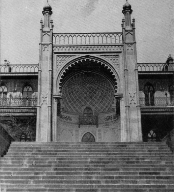 2. Портал дворца 2. Портал дворца