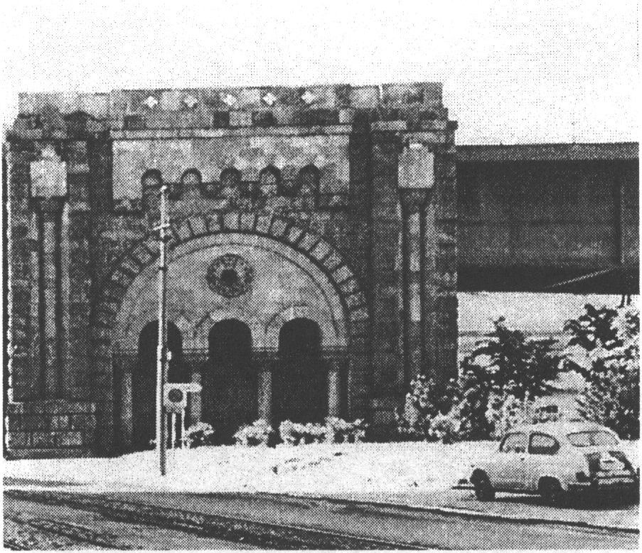 Пилон № 4 Земунского моста. River side pylon № 4 of Zemun Bridge Пилон № 4 Земунского моста. River side pylon № 4 of Zemun Bridge