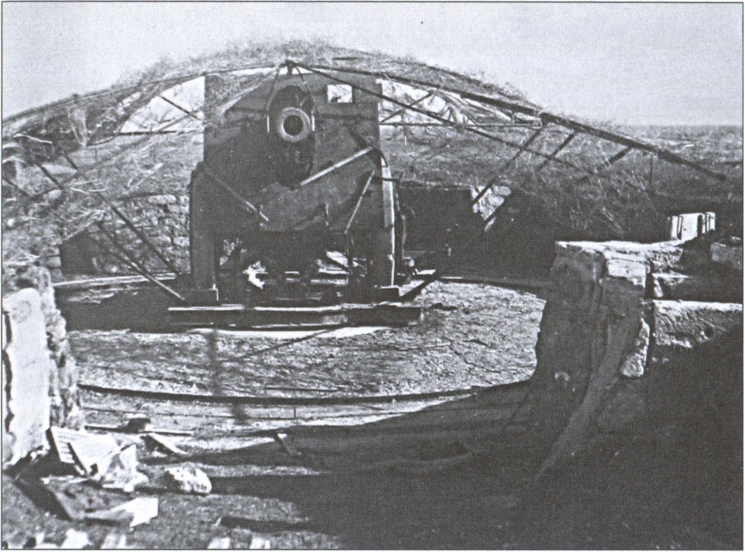 Еще одно 155-мм орудие Шнайдера (наш снимок 1944 года) Еще одно 155-мм орудие Шнайдера (наш снимок 1944 года)