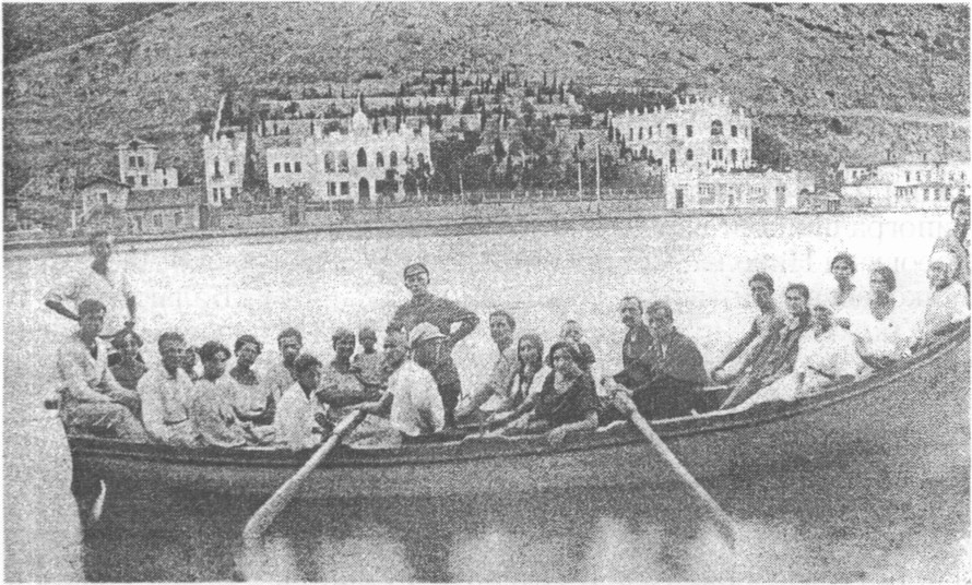 В Балаклавской бухте. 30-е гг. XX в В Балаклавской бухте. 30-е гг. XX в