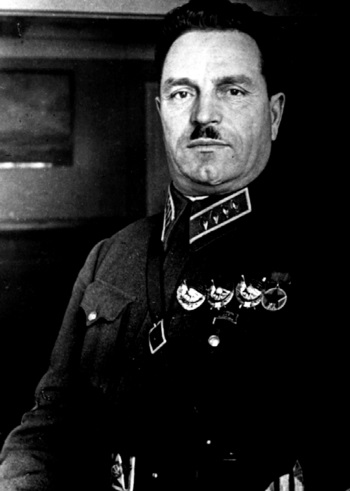 И.В. Тюленев. Командующий Южным фронтом (25.06—30.08.1941 г.) И.В. Тюленев. Командующий Южным фронтом (25.06—30.08.1941 г.)