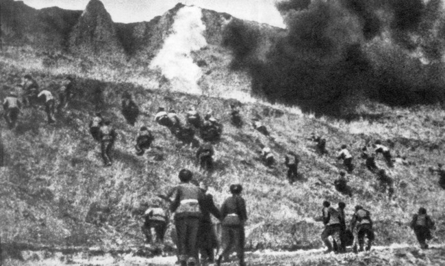 Штурм Сапун-горы частями 51-й армии. 8 мая 1944 г.