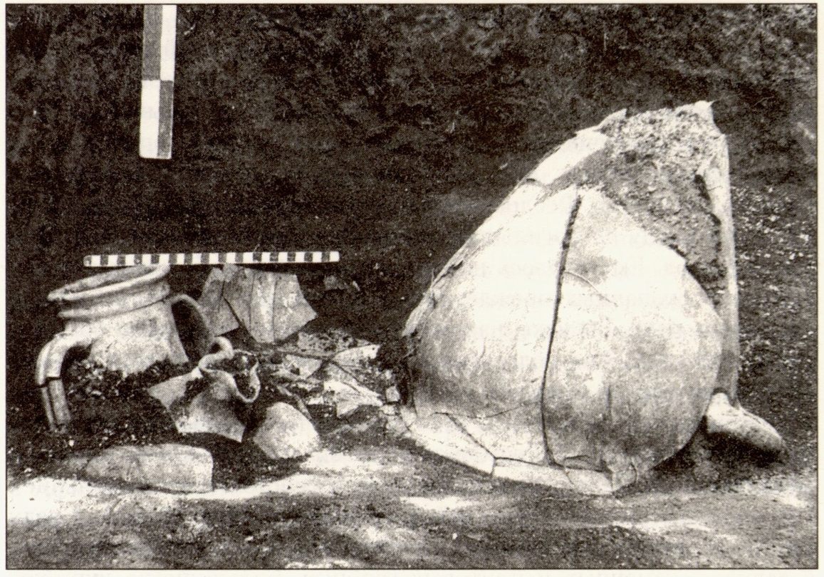 Место кремации эллина. Некрополь Феодосии. Конец первой четверти IV века до н.э