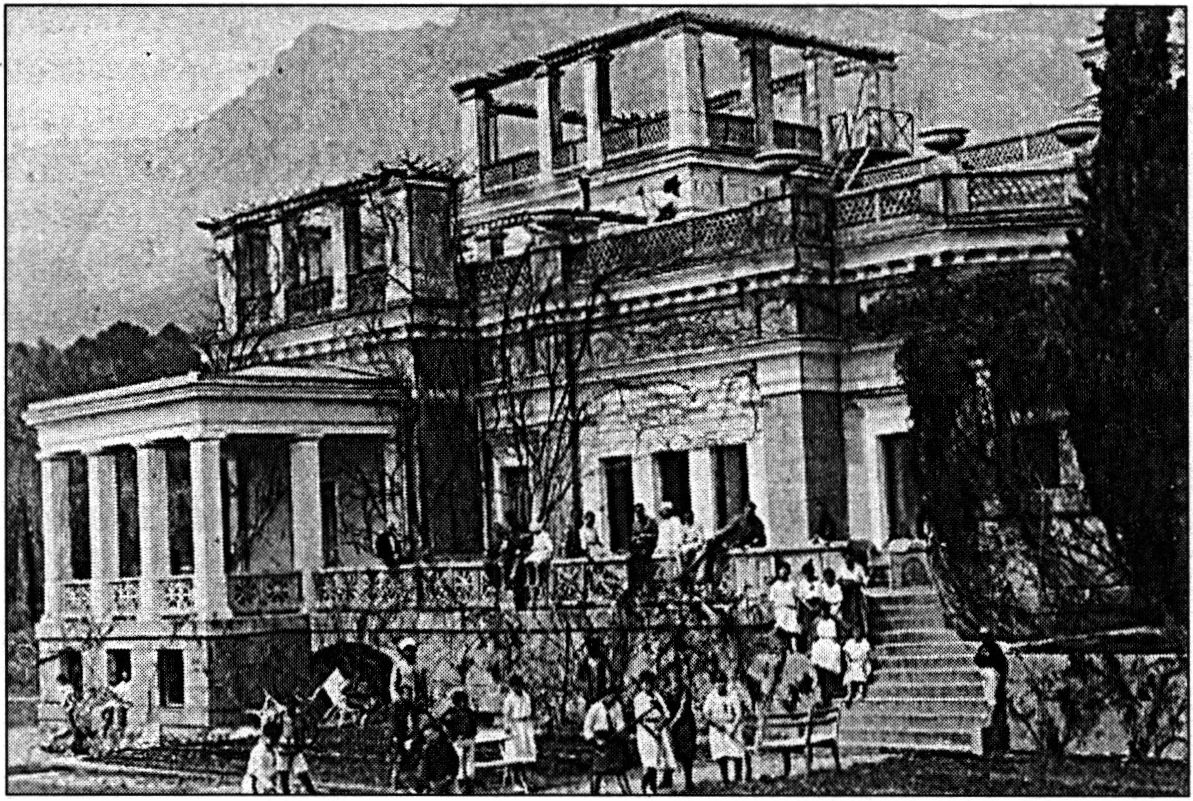 Дворец «Чаир» князя Н.Н. Романова, ставший санаторием № 4 ГУГБ НКВД, был взорван сводной группой минеров из Приморской армии и сотрудников 4-го отдела НКВД Крыма Дворец «Чаир» князя Н.Н. Романова, ставший санаторием № 4 ГУГБ НКВД, был взорван сводной группой минеров из Приморской армии и сотрудников 4-го отдела НКВД Крыма