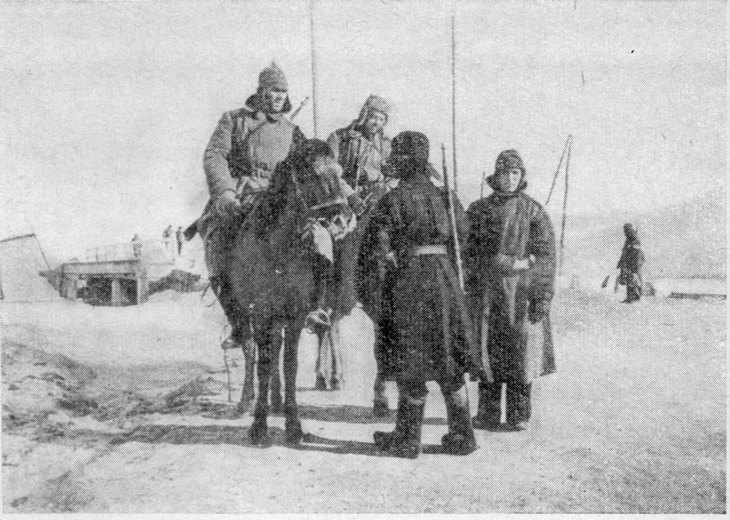 Патруль в районе Мекензиевы Горы Патруль в районе Мекензиевы Горы