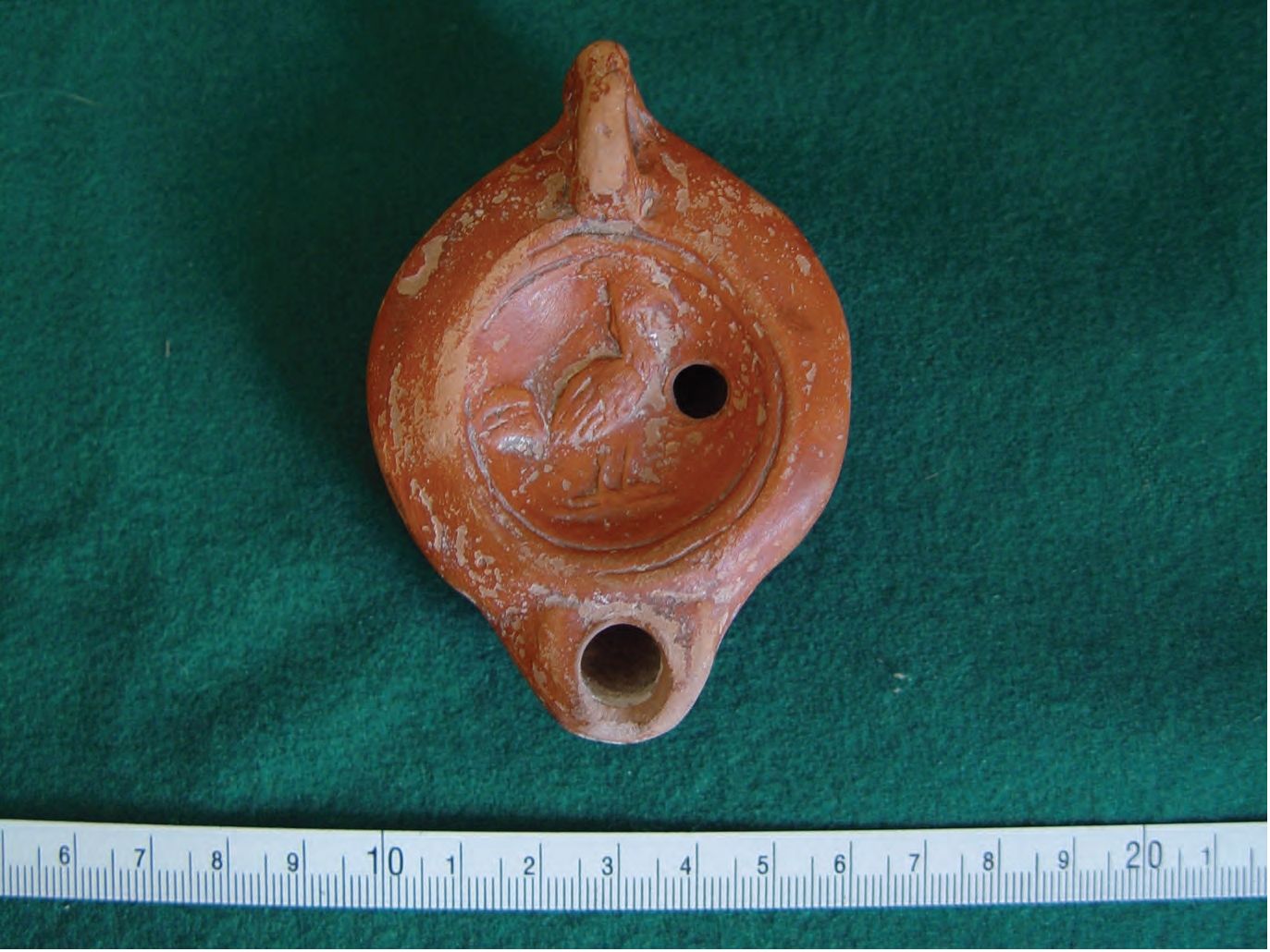 102. Светильник с изображением цапли, II в. н. э. 102. Светильник с изображением цапли, II в. н. э.