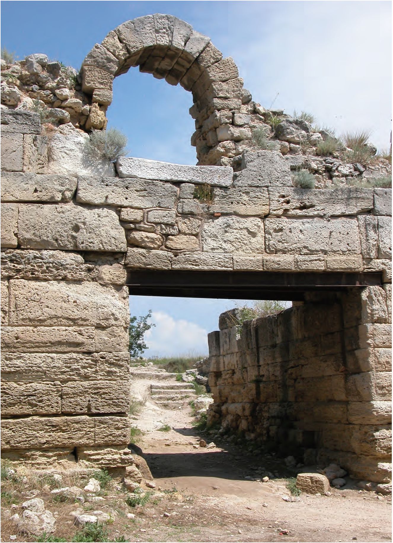 19. Портовый район, античные ворота, видео стороны города 19. Портовый район, античные ворота, видео стороны города