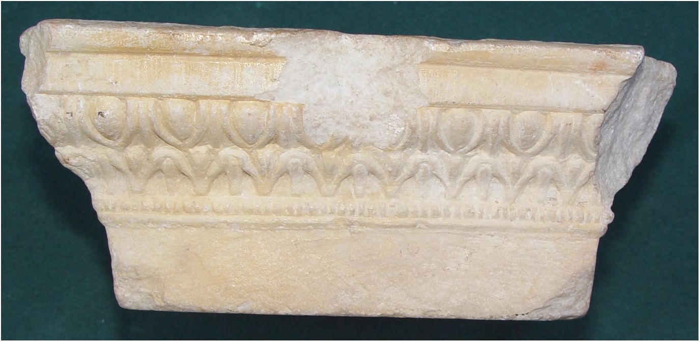 24. Архитектурная деталь, мрамор, первые века н. э. (экспозиция, съемки 2004 г.) 24. Архитектурная деталь, мрамор, первые века н. э. (экспозиция, съемки 2004 г.)