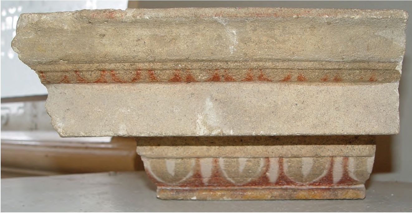 26. Архитектурная деталь с остатками росписи, известняк, III в. до н. э. 26. Архитектурная деталь с остатками росписи, известняк, III в. до н. э.