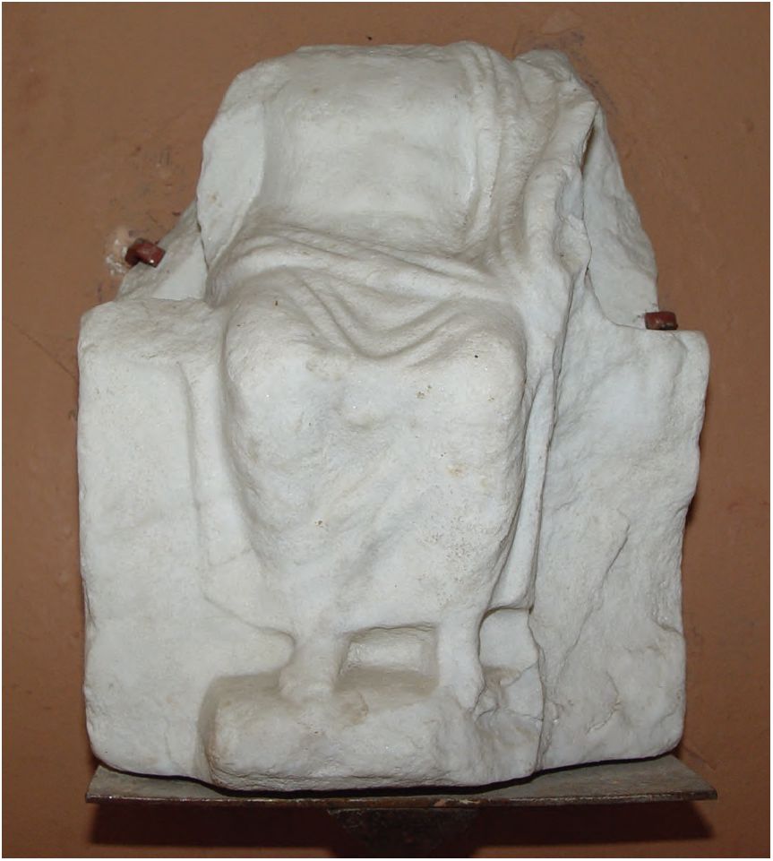 46. Фрагмент статуэтки Юпитера, мрамор, I — первая половина II в. н. э.
