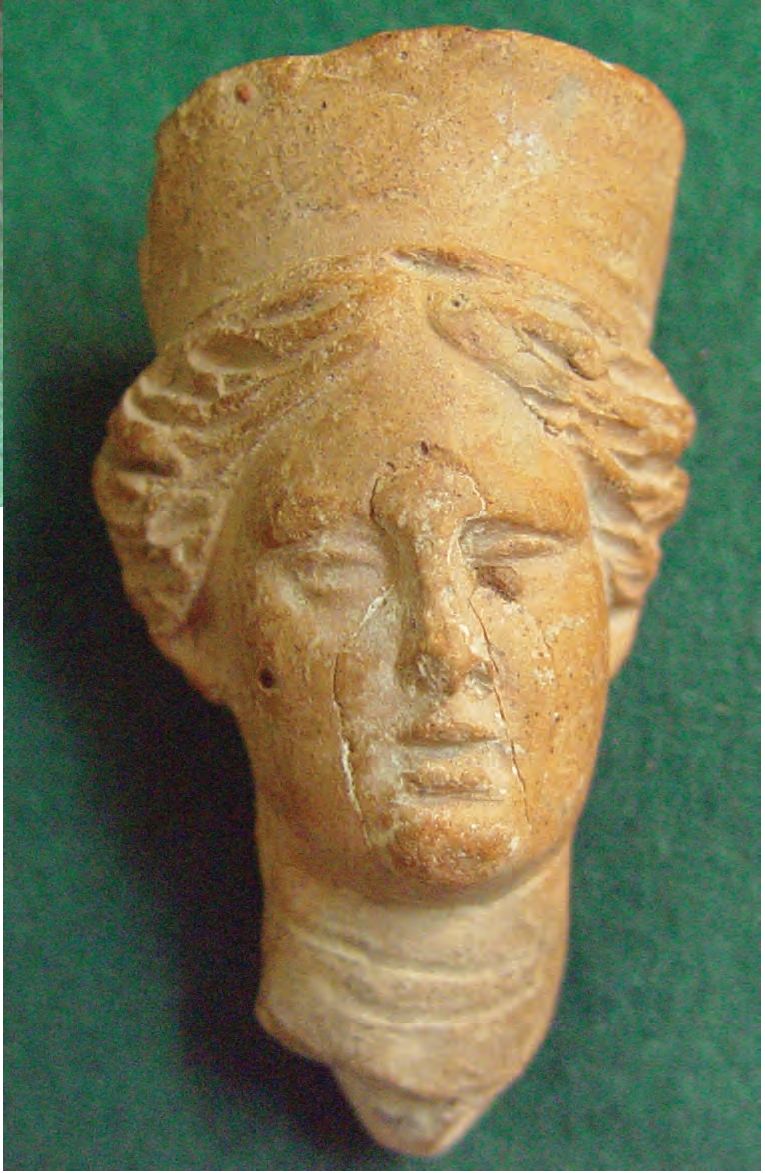 56. Головка Кибелы, терракота, II в. до н. э. 56. Головка Кибелы, терракота, II в. до н. э.