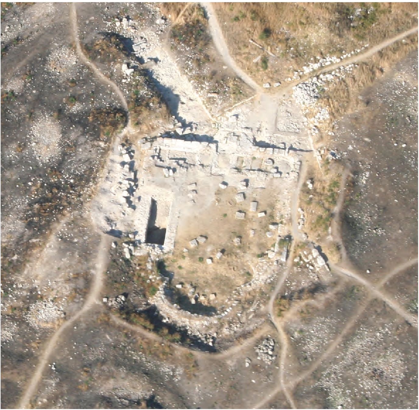 11. Базилика Крузе с высоты птичьего полета, вид с востока 11. Базилика Крузе с высоты птичьего полета, вид с востока