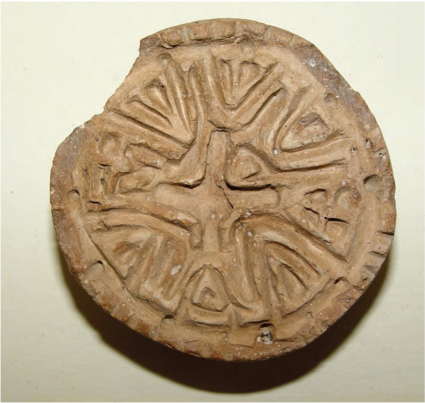 39. Штампы для изготовления просфор, IX в. 39. Штампы для изготовления просфор, IX в.