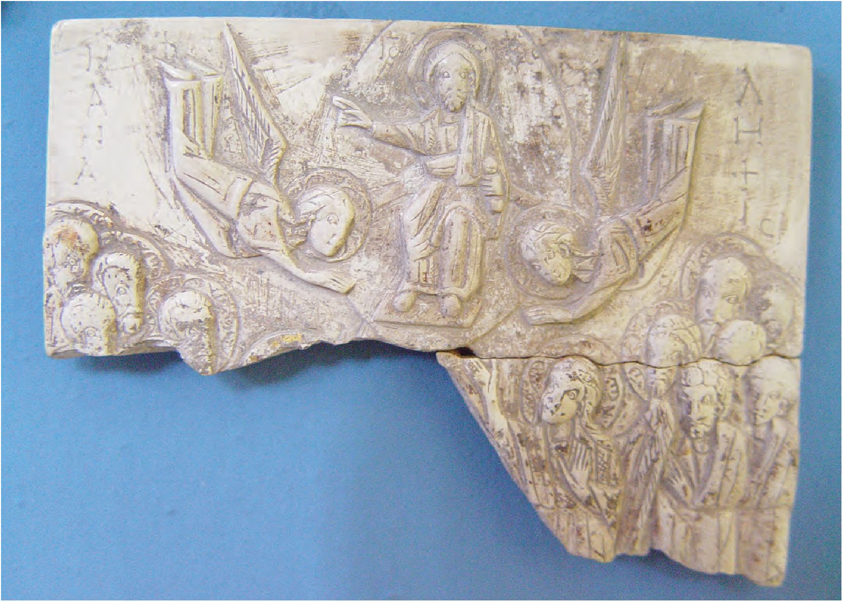 45. Стеатитовая икона с изображением Рождества Христова, XII—XIII вв. 45. Стеатитовая икона с изображением Рождества Христова, XII—XIII вв.