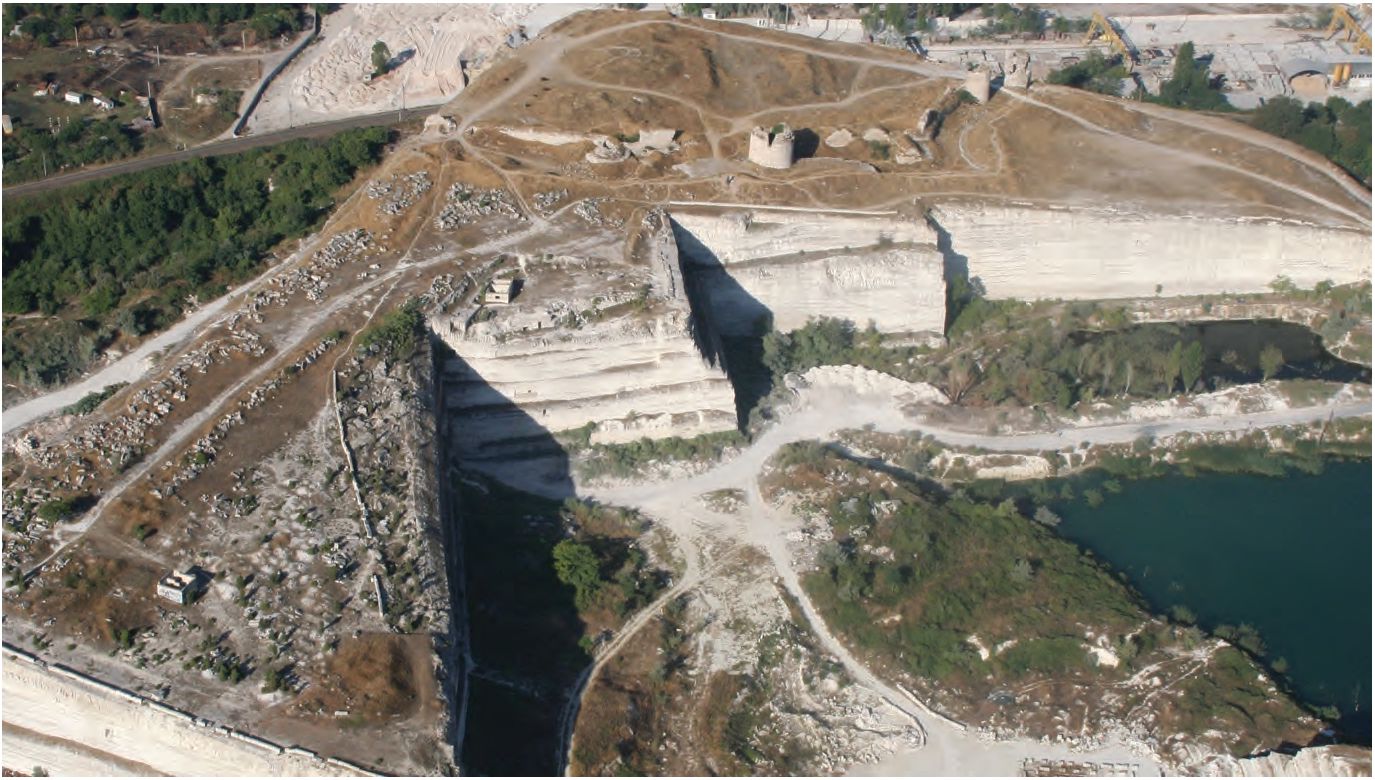 54. Каламита (Инкерман) с высоты птичьего полета, съемка 2007 г. 54. Каламита (Инкерман) с высоты птичьего полета, съемка 2007 г.