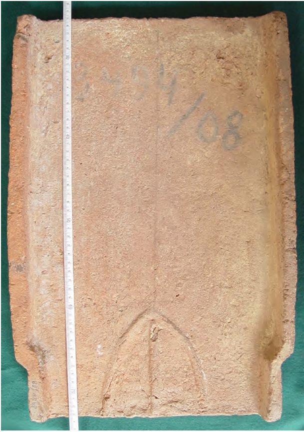 68. Раннесредневековая черепица (керамида) 68. Раннесредневековая черепица (керамида)