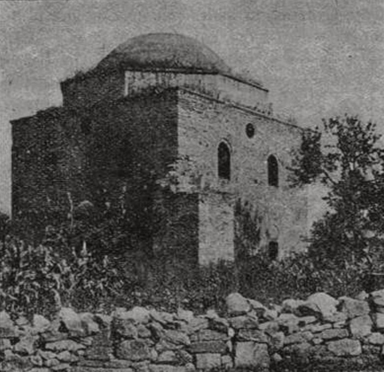 Развалины мечети в дер. Эски-Сарай Развалины мечети в дер. Эски-Сарай