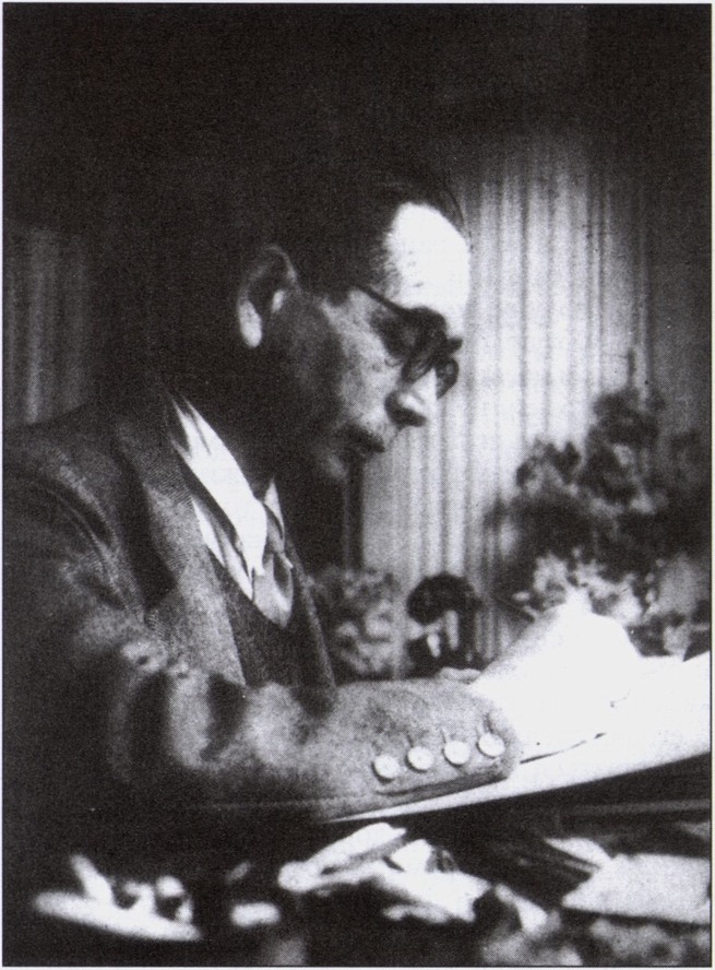 Георгий Дондуков-Изыдинов. Фото 1950-х годов. Из домашнего архива Ирины и Владимира Шидловских (Париж) Георгий Дондуков-Изыдинов. Фото 1950-х годов. Из домашнего архива Ирины и Владимира Шидловских (Париж)