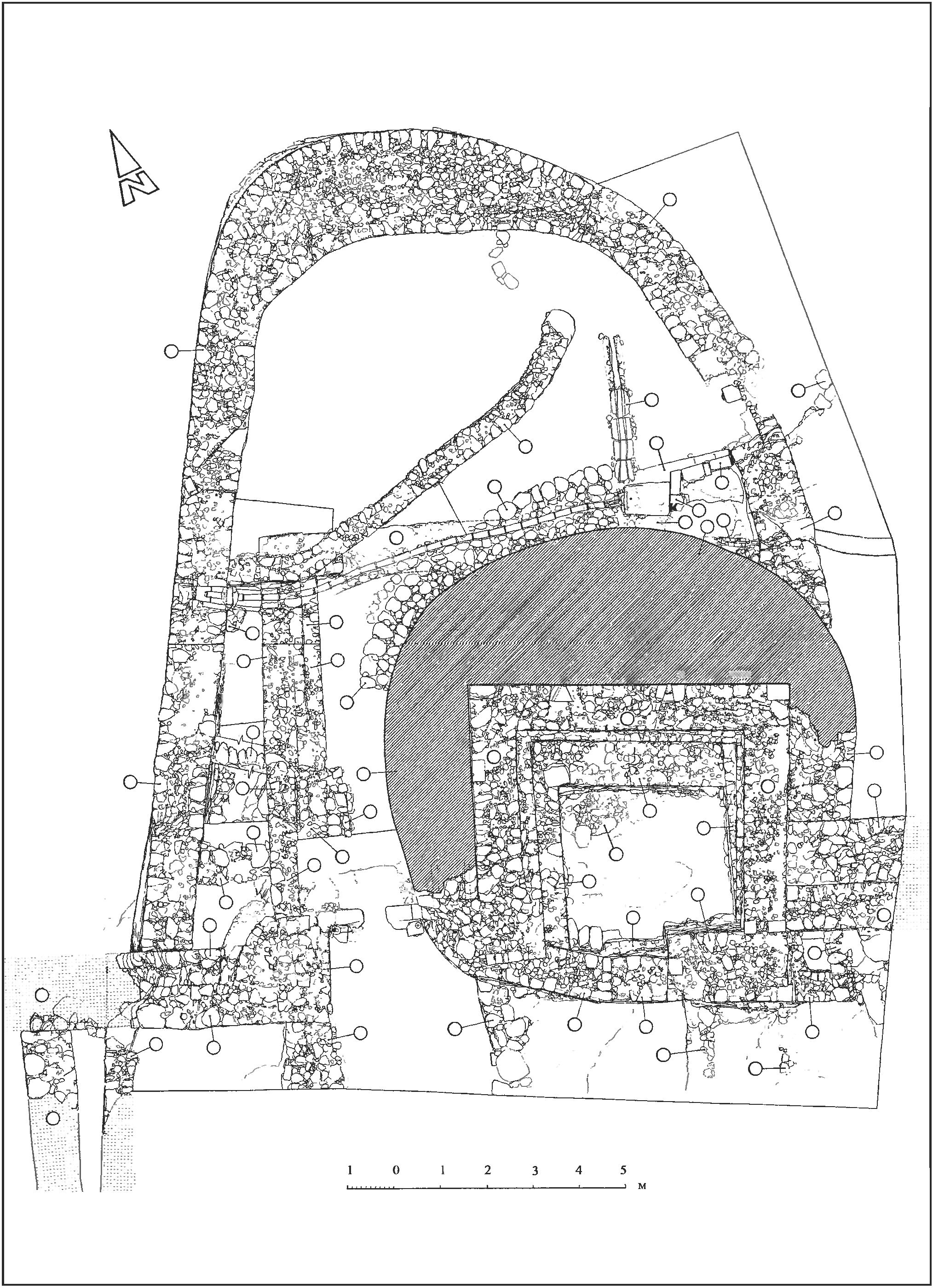 Рис. 25. Обмерный план башни «Барнабо Грилло» и барбакана Рис. 25. Обмерный план башни «Барнабо Грилло» и барбакана