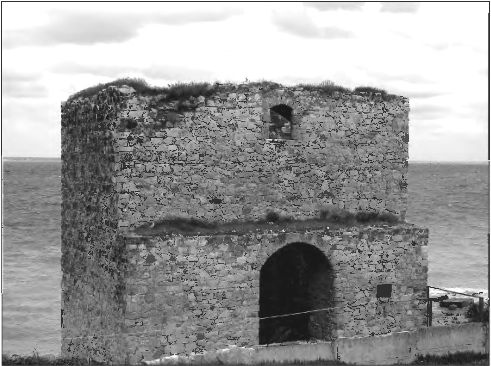 Рис. 300. Доковая башня. Вид с северо-запада Рис. 300. Доковая башня. Вид с северо-запада