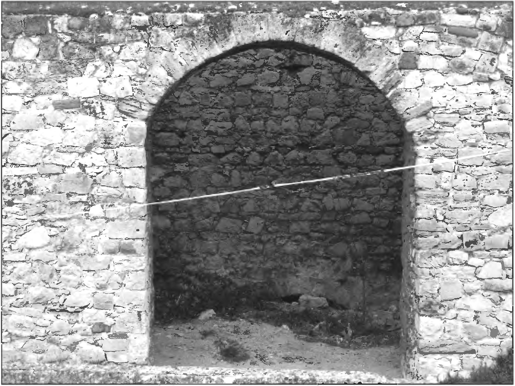 Рис. 303. Ворота Доковой башни. Вид с северо-запада Рис. 303. Ворота Доковой башни. Вид с северо-запада