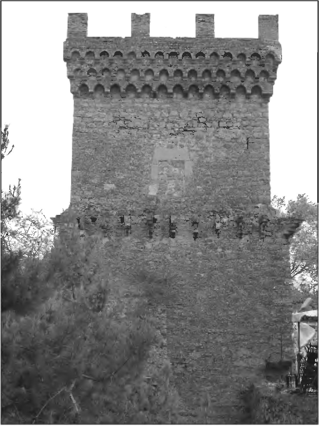 Рис. 305. Башня св. Константина. Вид с севера Рис. 305. Башня св. Константина. Вид с севера