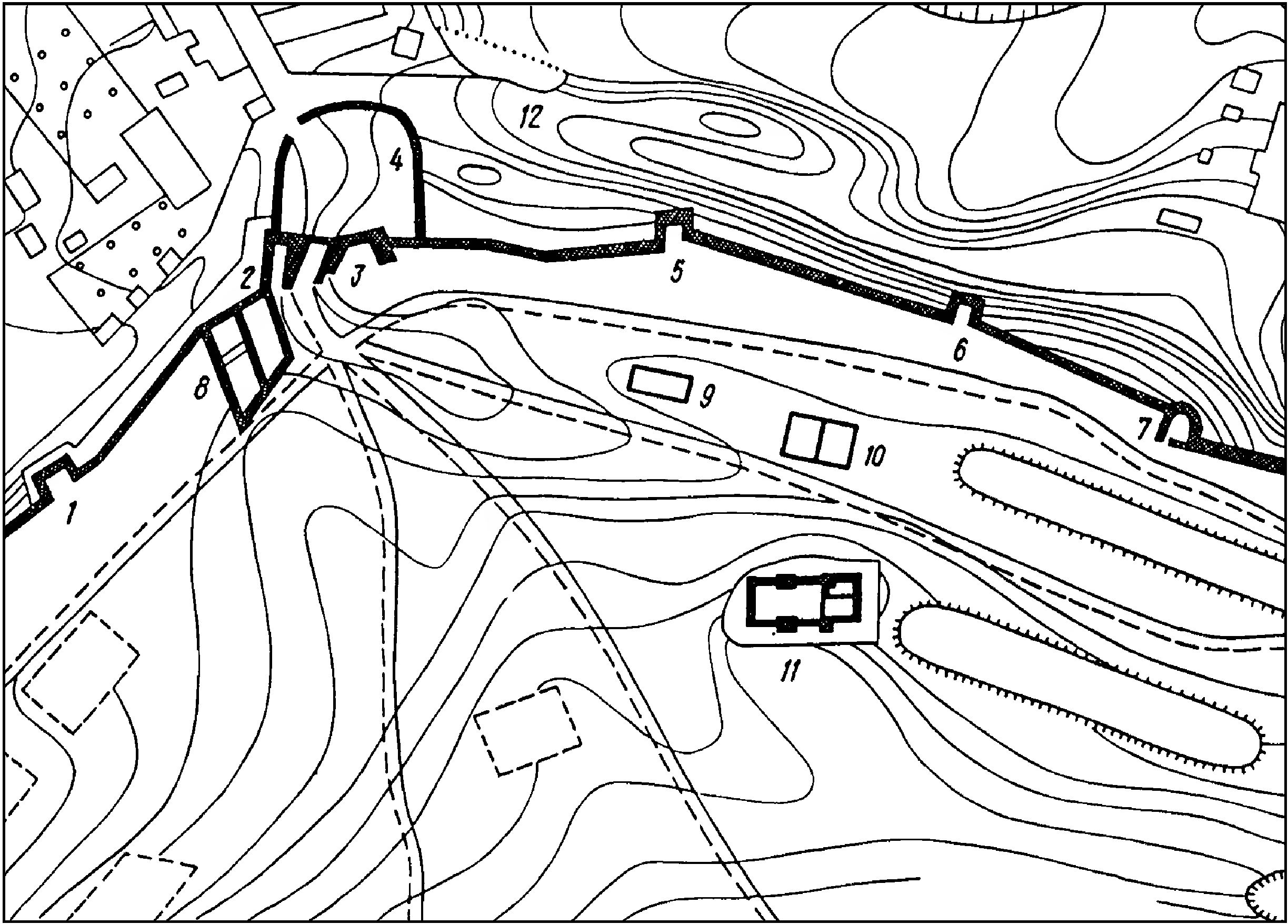 Рис. 313. Фрагмент северного участка обороны генуэзской Солдайи XIV—XV вв.: 1—7 оборонительные сооружения; 8 — кордегардия; 9—10 — цистерны для воды; 11 — храм «Девы Марии»; 12 — ров Рис. 313. Фрагмент северного участка обороны генуэзской Солдайи XIV—XV вв.: 1—7 оборонительные сооружения; 8 — кордегардия; 9—10 — цистерны для воды; 11 — храм «Девы Марии»; 12 — ров