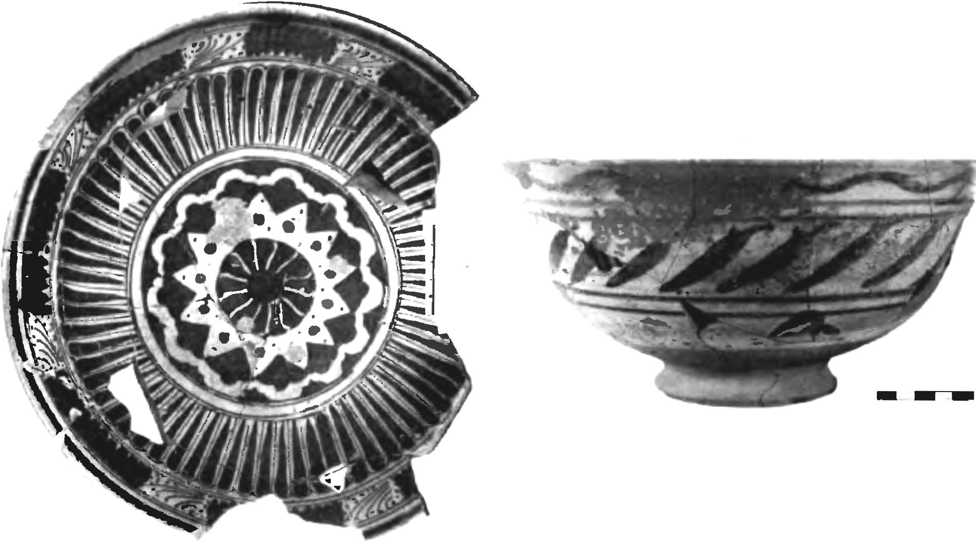 Рис. 333. Чаша с росписью кобальтом из слоя пожара 1475 г. в замке у селения Фуна (фото) Рис. 333. Чаша с росписью кобальтом из слоя пожара 1475 г. в замке у селения Фуна (фото)