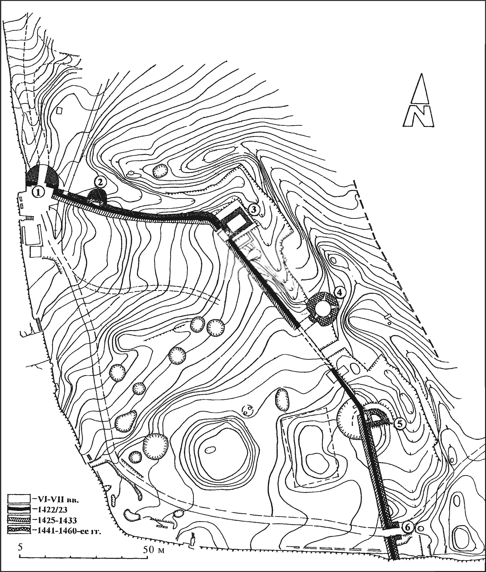 Рис. 47. План крепости Каламита VI—XV вв. с выделением основных строительных периодов Рис. 47. План крепости Каламита VI—XV вв. с выделением основных строительных периодов