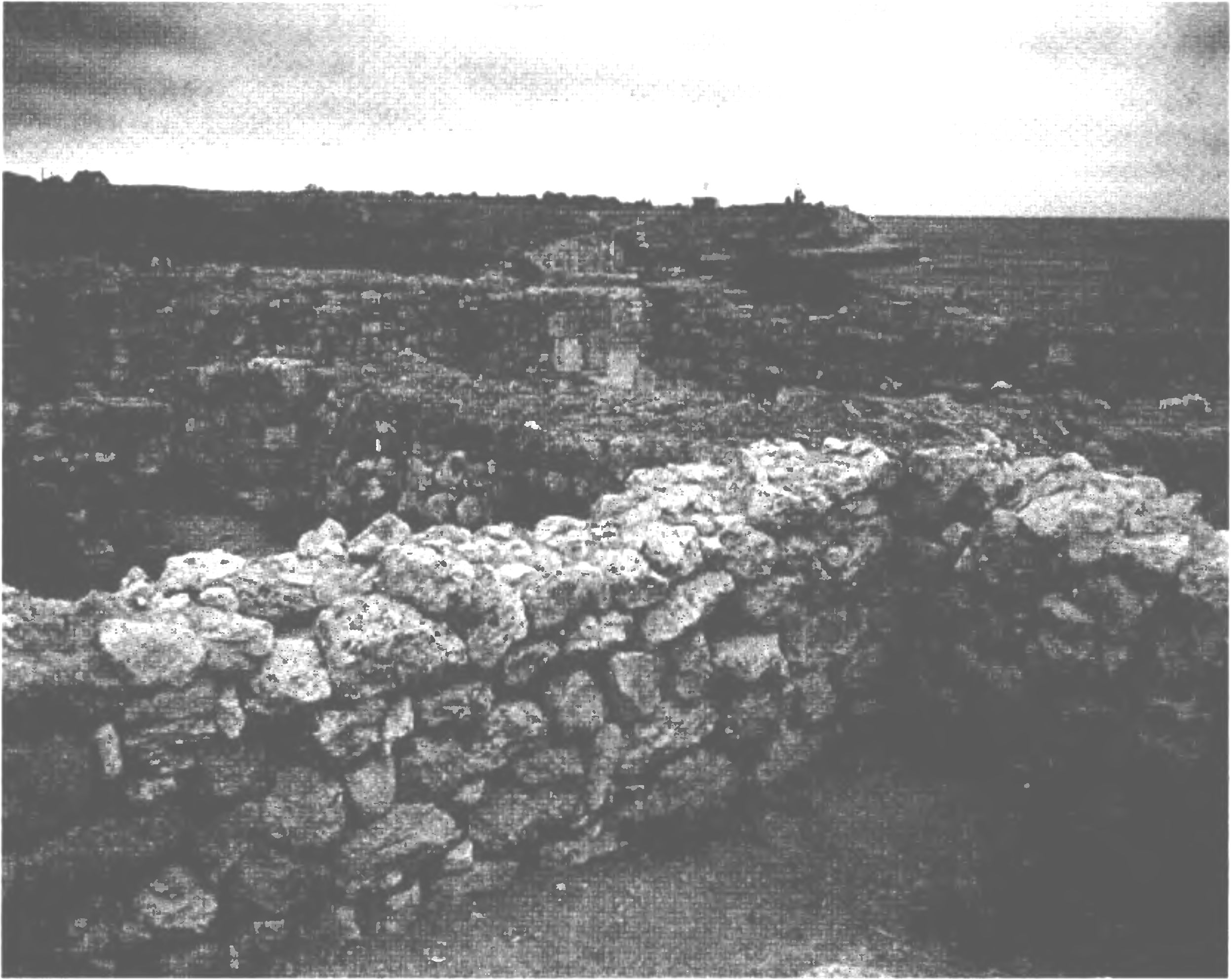 Средневековый Херсон. Быть может, в одном из этих домов Константин (Кирилл) Философ изучал древнееврейский язык Средневековый Херсон. Быть может, в одном из этих домов Константин (Кирилл) Философ изучал древнееврейский язык