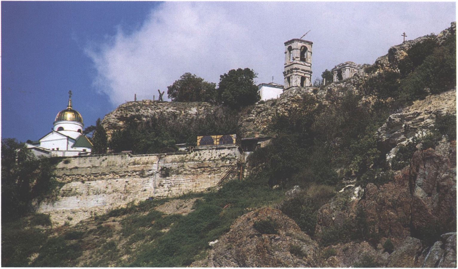 Георгиевский монастырь. Фото В. Демиденко. 2014 г. Георгиевский монастырь. Фото В. Демиденко. 2014 г.