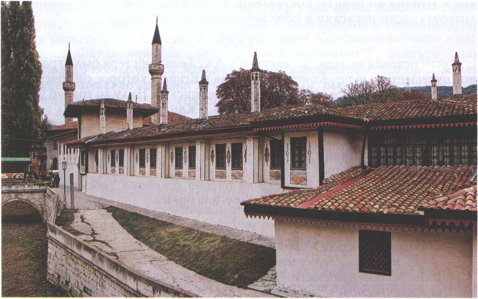 Ханский дворец в Бахчисарае. Фото В. Демиденко. 2014 г. Ханский дворец в Бахчисарае. Фото В. Демиденко. 2014 г.