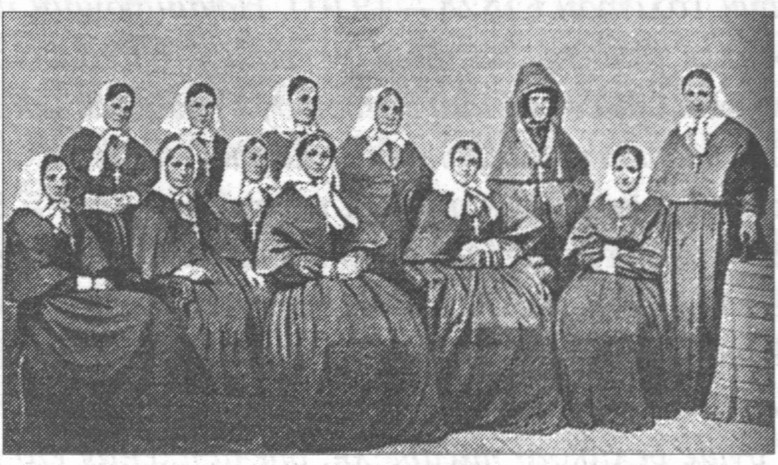 Первые сестры милосердия, вернувшиеся из Севастополя
