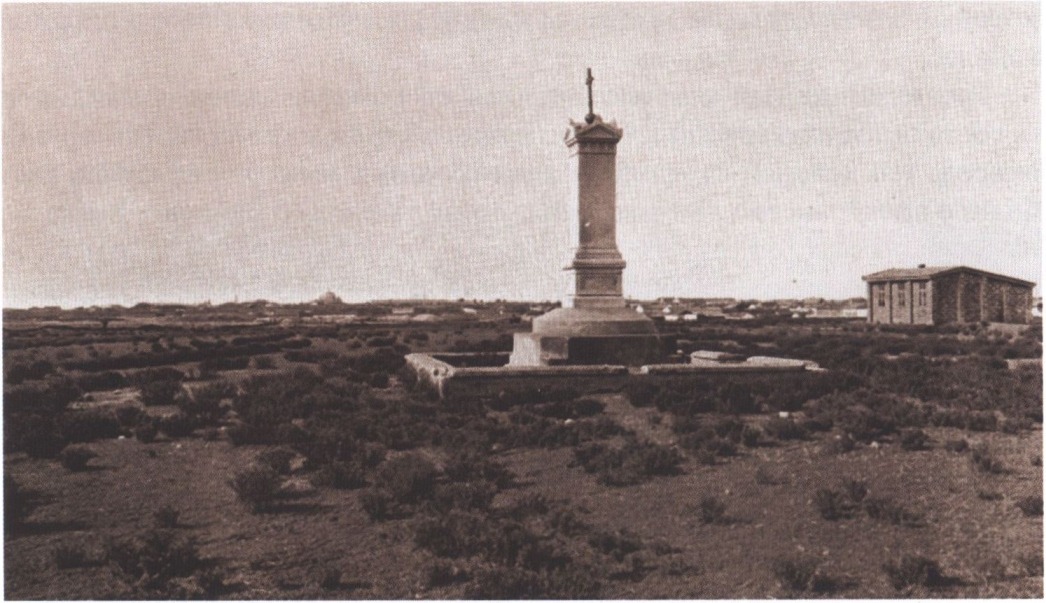 Бой под Евпаторией. Левый фланг русской артиллерии. По фотографиям полковника В.Н. Клембовского, 1904 г. Бой под Евпаторией. Левый фланг русской артиллерии. По фотографиям полковника В.Н. Клембовского, 1904 г.