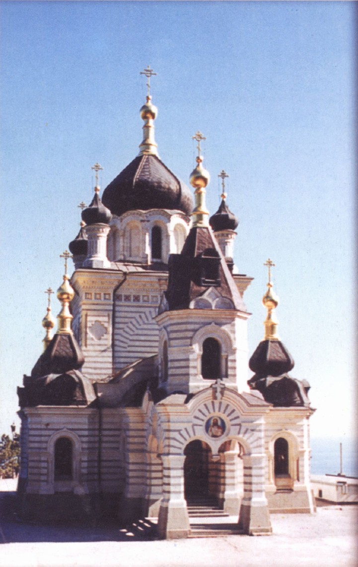 Храм Воскресения Христова построен в 1892 году в честь чудесного спасения Императора Александра III. В 2002 году церкви исполнилось 110 лет