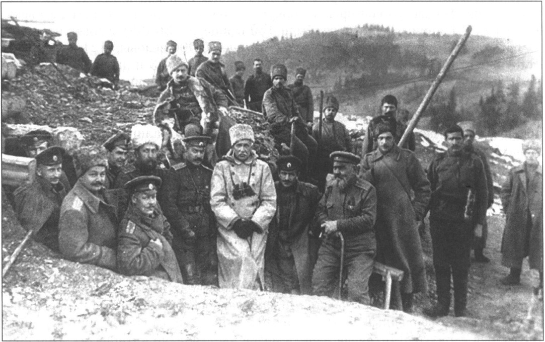 А.Е. Снесарев с офицерами 133-го Симферопольского полка А.Е. Снесарев с офицерами 133-го Симферопольского полка