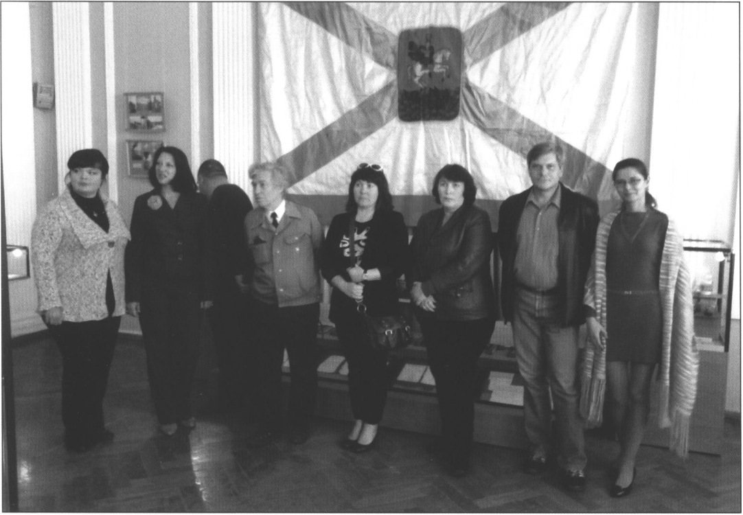 Сотрудники Центрального музея Тавриды после окончания монтажа выставки Сотрудники Центрального музея Тавриды после окончания монтажа выставки