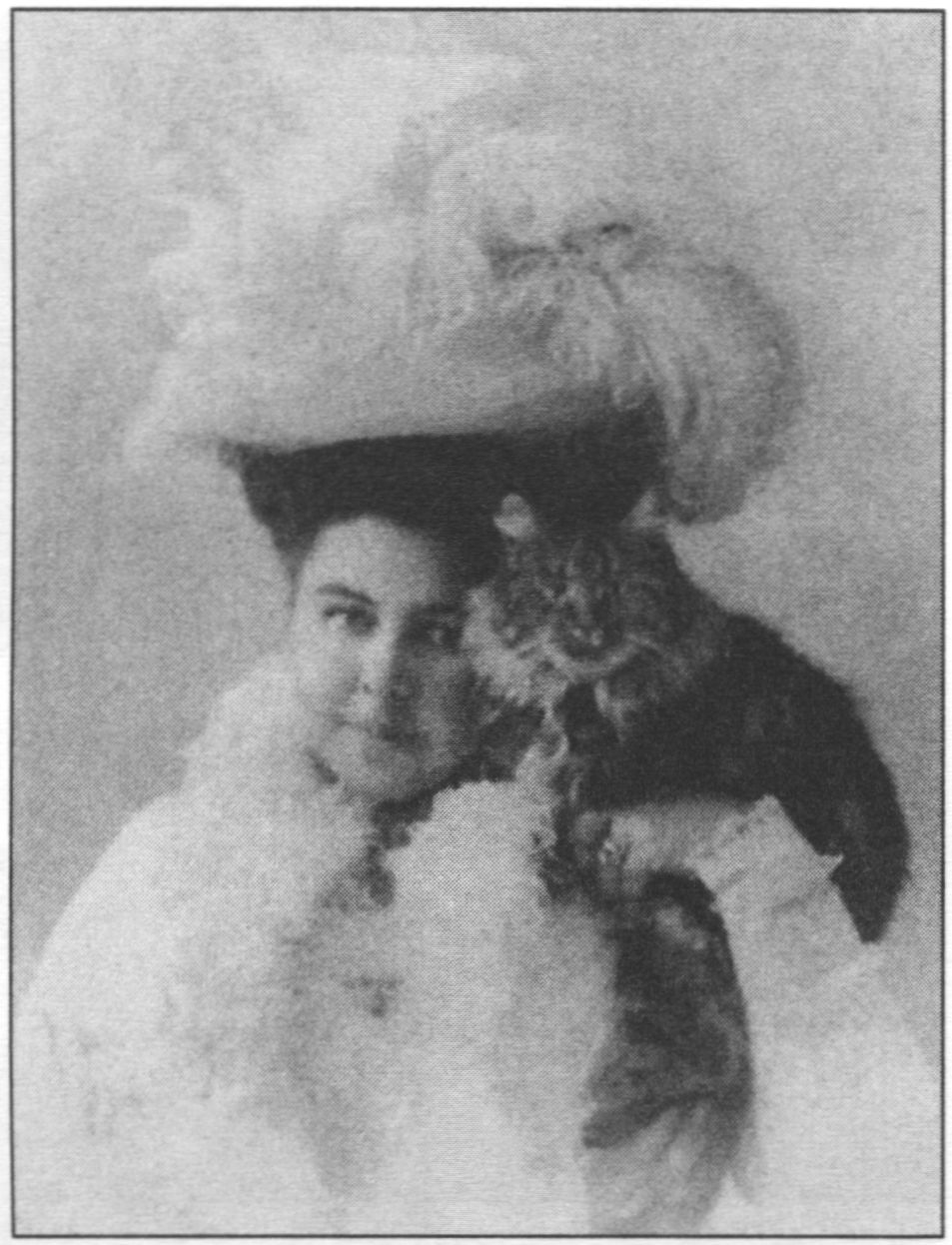 Княжна Вера Петровна Багратион, младшая сестра Александра Петровича Багратиона. Фото 1910-х годов. Собрание Михаила и Николая Можайских (Париж), чья мать, Ольга Веригина, дружила и жила по соседству с семьей Багратионов в Ялте. Публикуется впервые Княжна Вера Петровна Багратион, младшая сестра Александра Петровича Багратиона. Фото 1910-х годов. Собрание Михаила и Николая Можайских (Париж), чья мать, Ольга Веригина, дружила и жила по соседству с семьей Багратионов в Ялте. Публикуется впервые