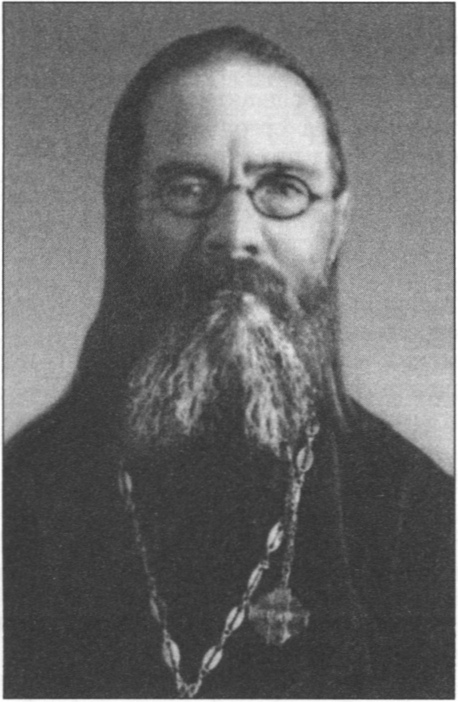 Протоиерей Константин Аггеев, последний директор санатория и настоятель его домового храма во имя Святого Благоверного князя Александра Невского (расстрелян в январе 1921 г. в Багреевке). Фото около 1919 г. из следственного дела. Архив СБУ (Киев) Протоиерей Константин Аггеев, последний директор санатория и настоятель его домового храма во имя Святого Благоверного князя Александра Невского (расстрелян в январе 1921 г. в Багреевке). Фото около 1919 г. из следственного дела. Архив СБУ (Киев)