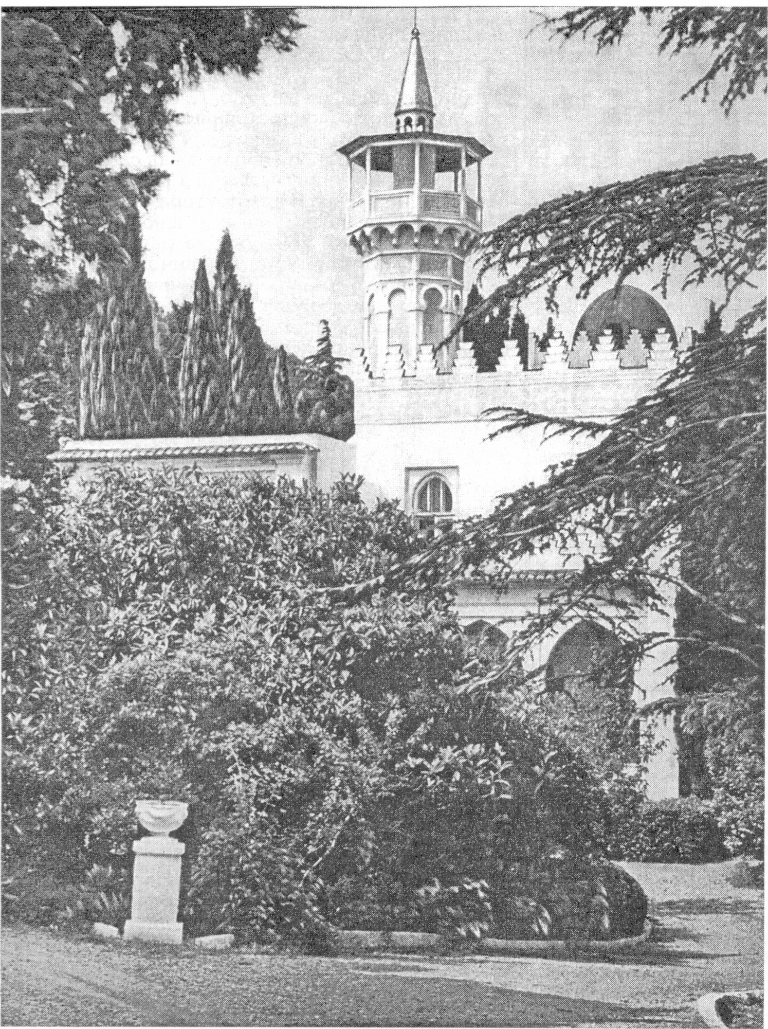 Дворец «Кичкине». Бельведер в виде минарета. Архитектор Н.Г. Тарасов Дворец «Кичкине». Бельведер в виде минарета. Архитектор Н.Г. Тарасов