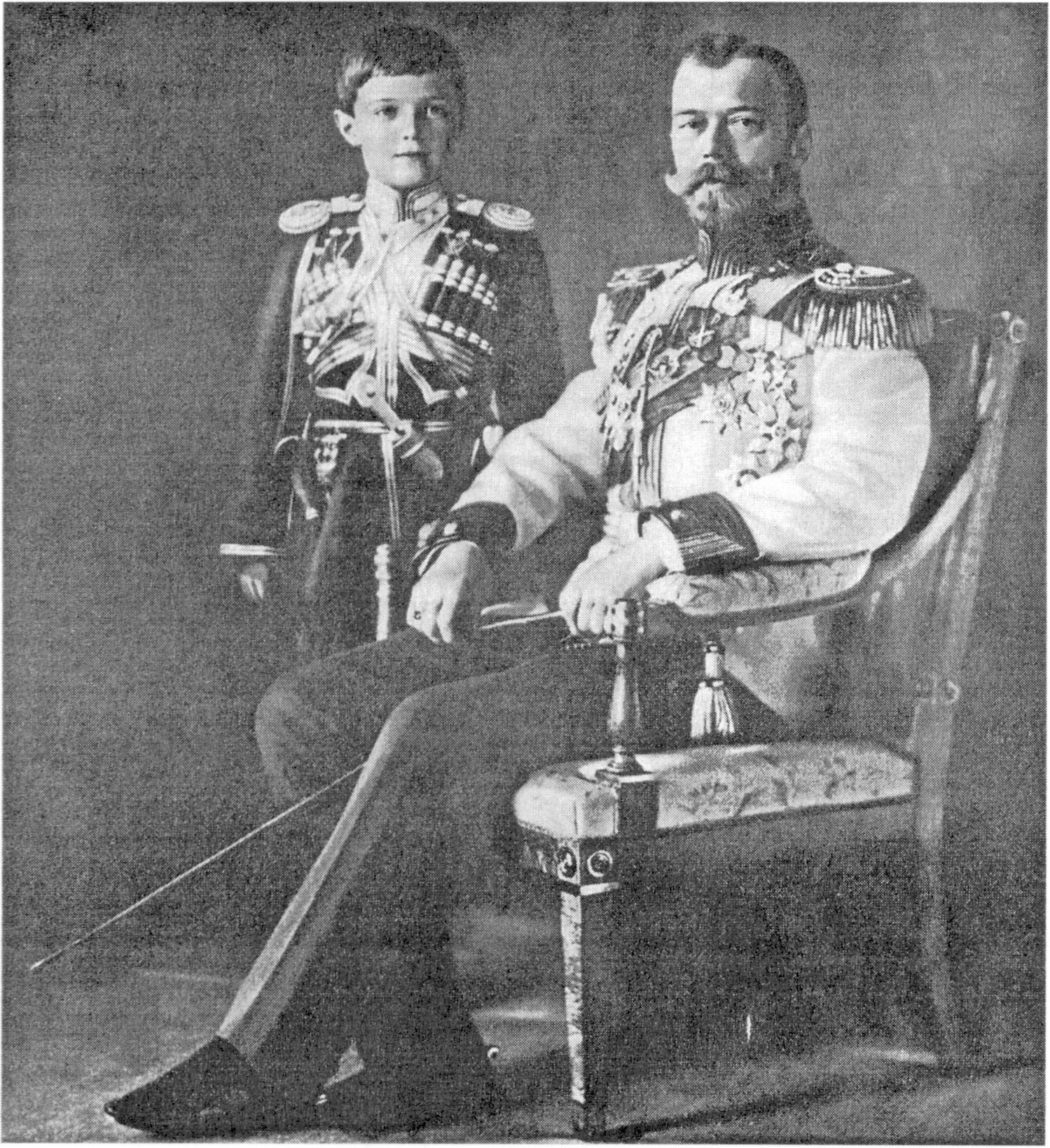 Николай II и наследник Цесаревич Алексей. 1913 г