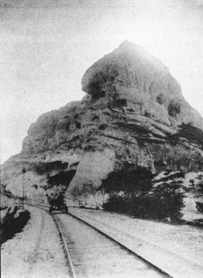 Участок Лозово-Севастопольской железной дороги. Фото к. XIX в. Участок Лозово-Севастопольской железной дороги. Фото к. XIX в.