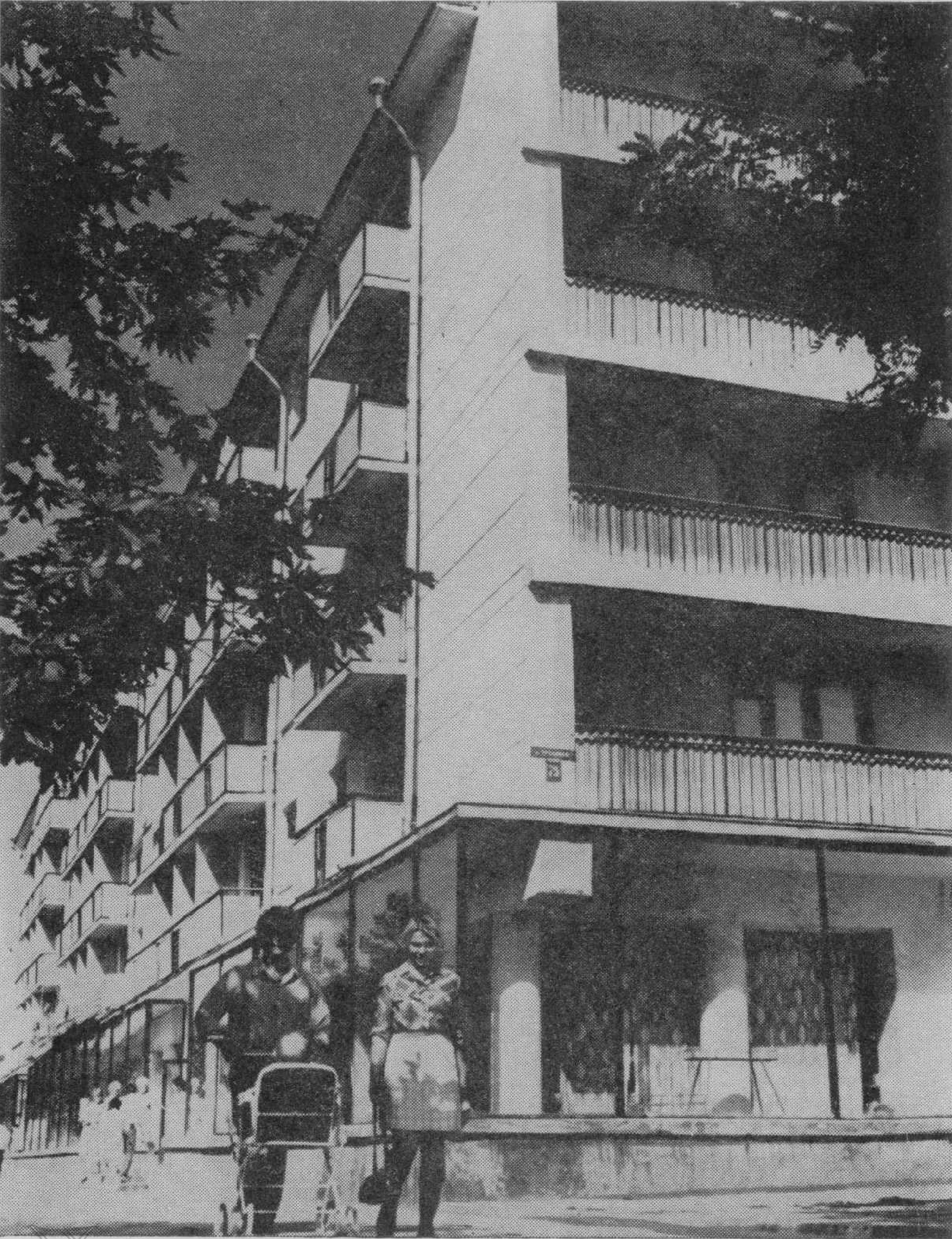 На одной из улиц города На одной из улиц города