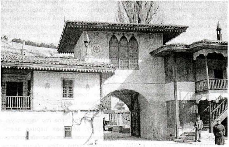 Вход в ханский дворец. Фото автора