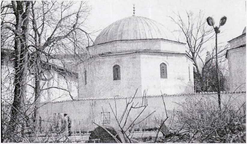 Дюрбе на ханском кладбище. Фото автора Дюрбе на ханском кладбище. Фото автора