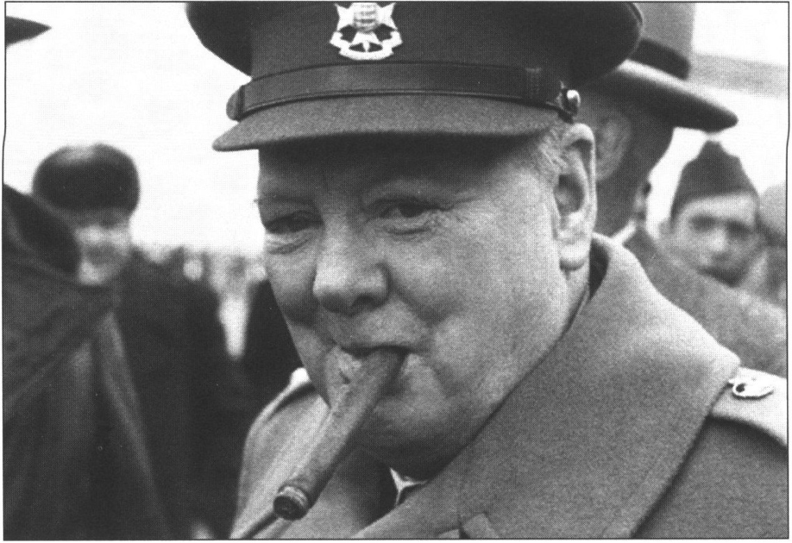 На военном аэродроме в Саках. 3 февраля 1945 г. На военном аэродроме в Саках. 3 февраля 1945 г.