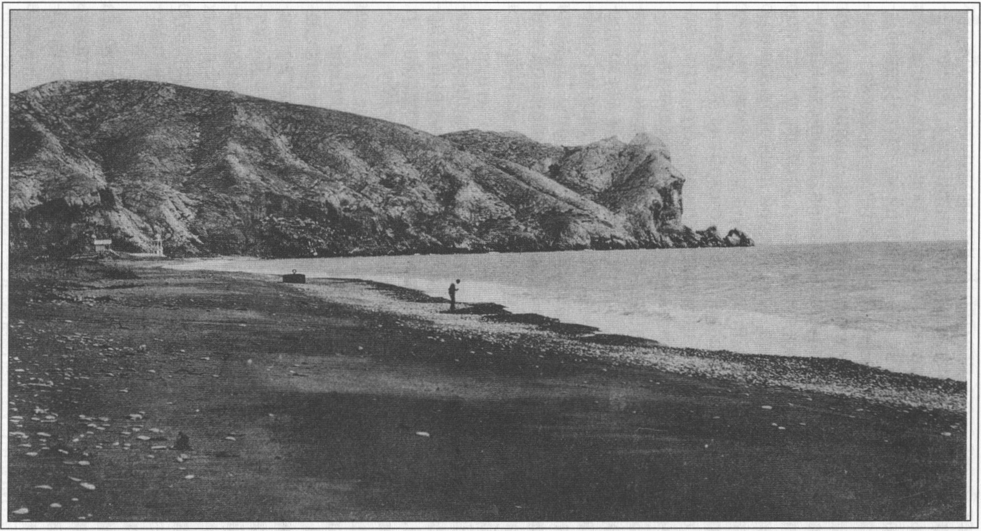 Судак. Вид на гору Алчак. Открытка начала XX в. Судак. Вид на гору Алчак. Открытка начала XX в.