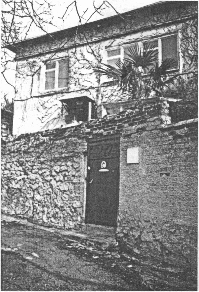 Дом писателя в п. Олива