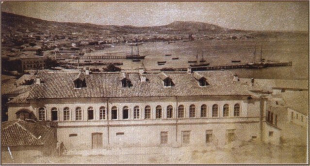 Старое здание Феодосийской мужской гимназии. Фото 1896 г